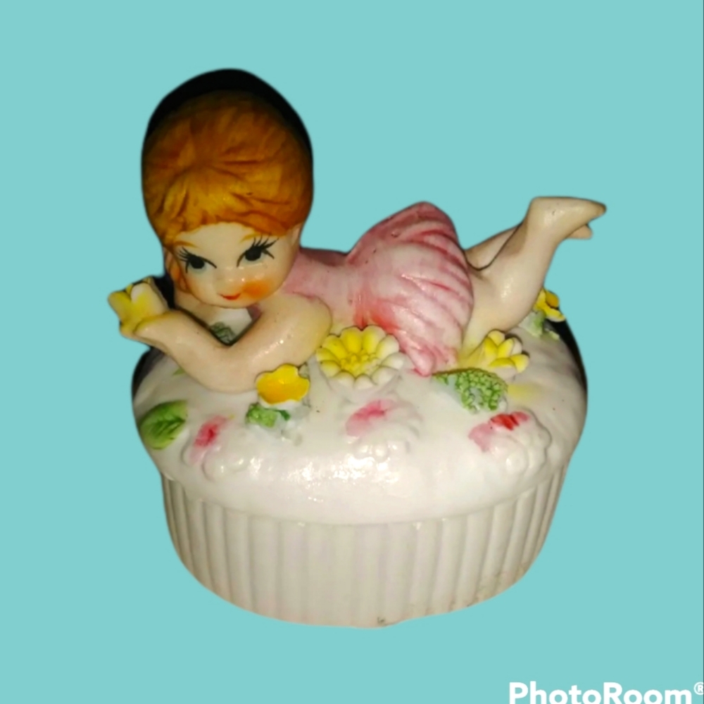 Vintage Girl Trinket box